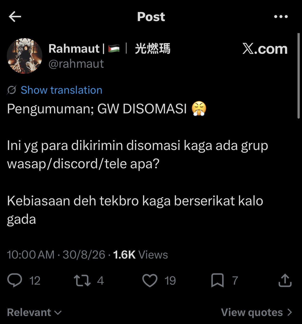 Post by @rahmaut dated 30/8/26: "Pengumuman; GW DISOMASI", asking whether people sent such notices have a WhatsApp, Discord or Telegram group, and calling it a techbro habit